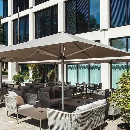 Moevenpick Hotel 4*